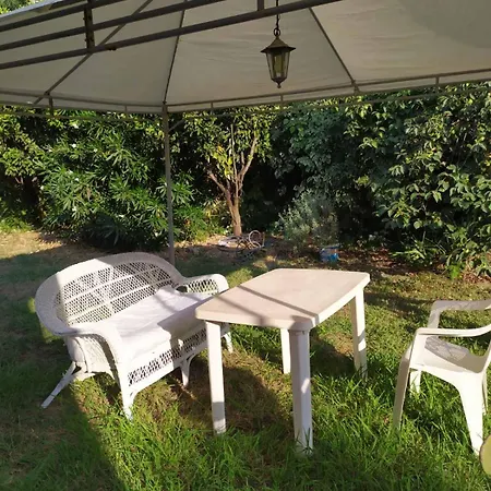 Appartamento Lucy's Garden *